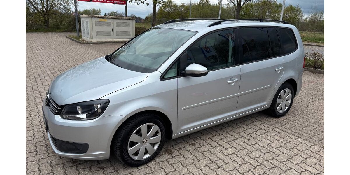 VW Touran 197.000 km 5.200 &euro; Halstenbek 25469