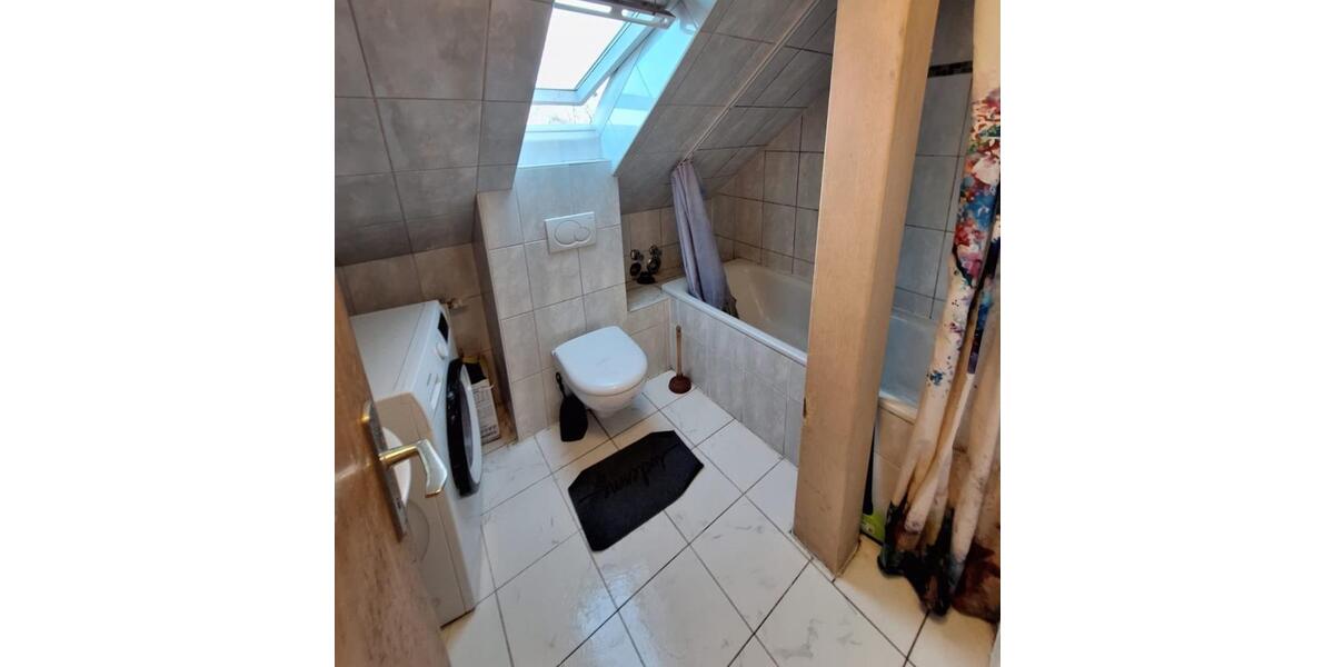 Dachgeschoßwohnung Hamburg Harburg - 2 Zimmer, 25 m&sup2;, 650&euro; | Angebot:25838898