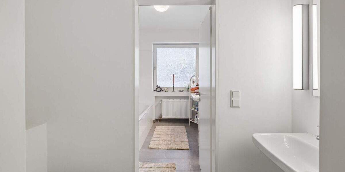 Etagenwohnung Hamburg Marienthal - 2 Zimmer, 83 m&sup2;, 349.000&euro; | Angebot:25687367