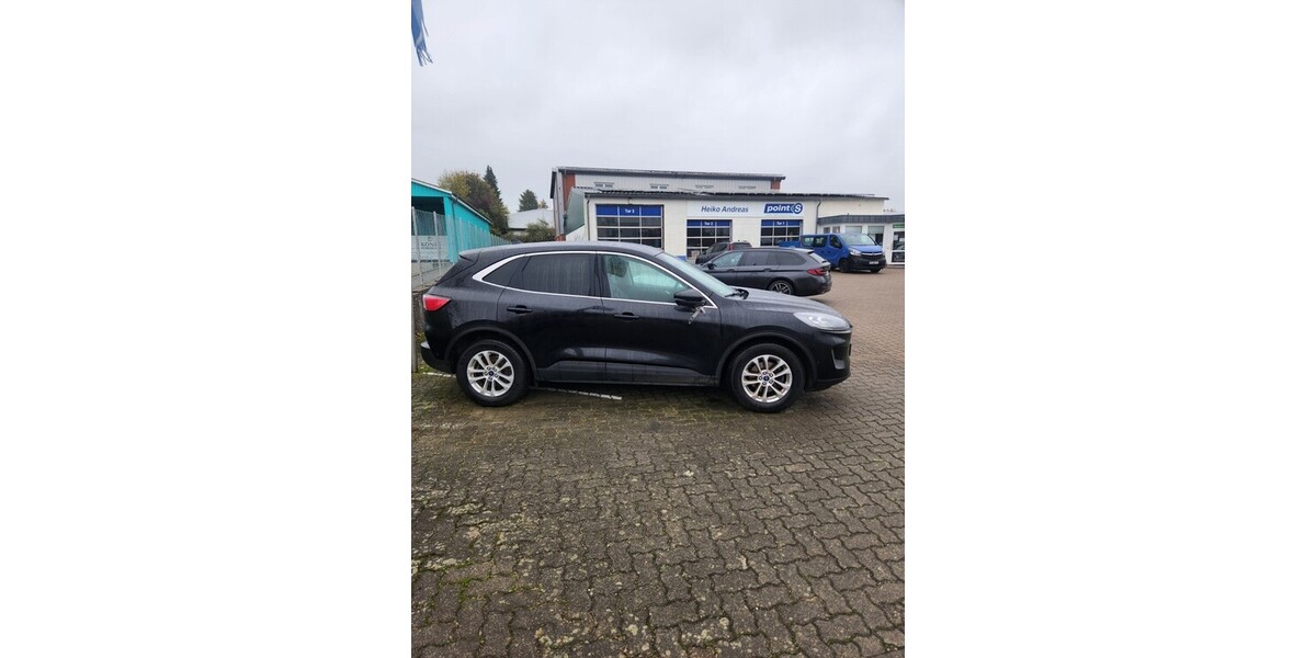Ford Kuga 80.000 km 18.300 &euro; Hamburg 20038