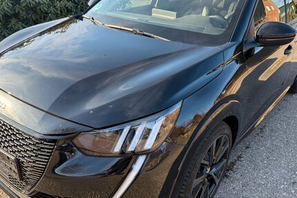 Peugeot 208 32.000 km 12.900 &euro; Braak 22145
