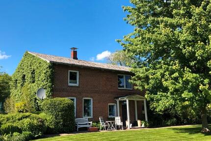 Haus Klein Offenseth-Sparrieshoop Sparrieshoop - 5 Zimmer, 280 m&sup2;, 444.000&euro; | Angebot:25812810