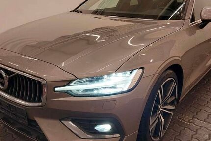 Volvo V60 218.957 km 18.900 &euro; Hamburg 22335