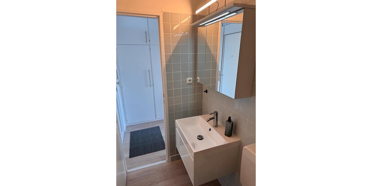 Etagenwohnung Hamburg Altona - 1 Zimmer, 36 m&sup2;, 1.500&euro; | Angebot:25930899