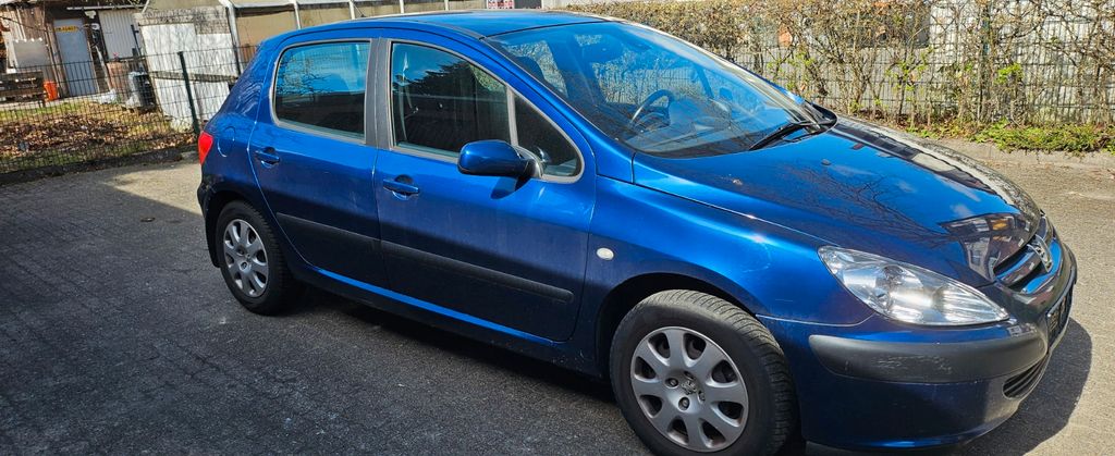 Peugeot 307 158.000 km 2.100 &euro; Ellerau 25479