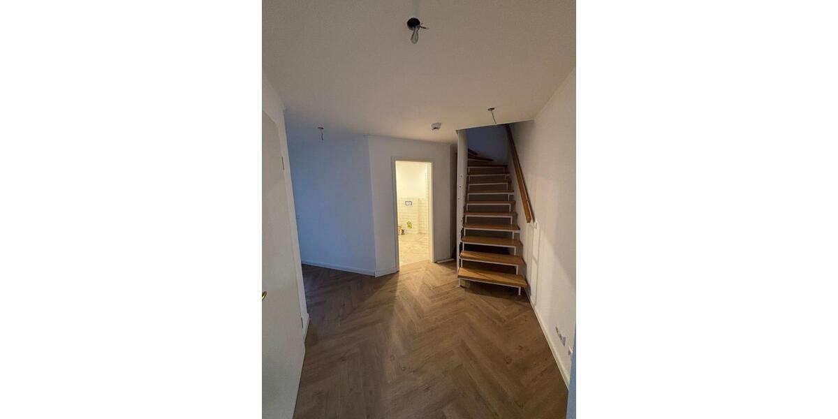 Dachgeschoßwohnung Kaltenkirchen - 3 Zimmer, 69 m&sup2;, 1.050&euro; | Angebot:25281147