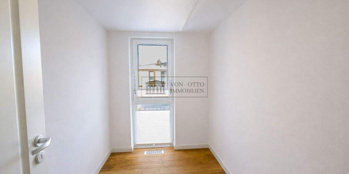 Mehrfamilienhaus, Wohnhaus Hamburg Schnelsen - 5 Zimmer, 145 m&sup2;, 949.000&euro; | Angebot:25692483