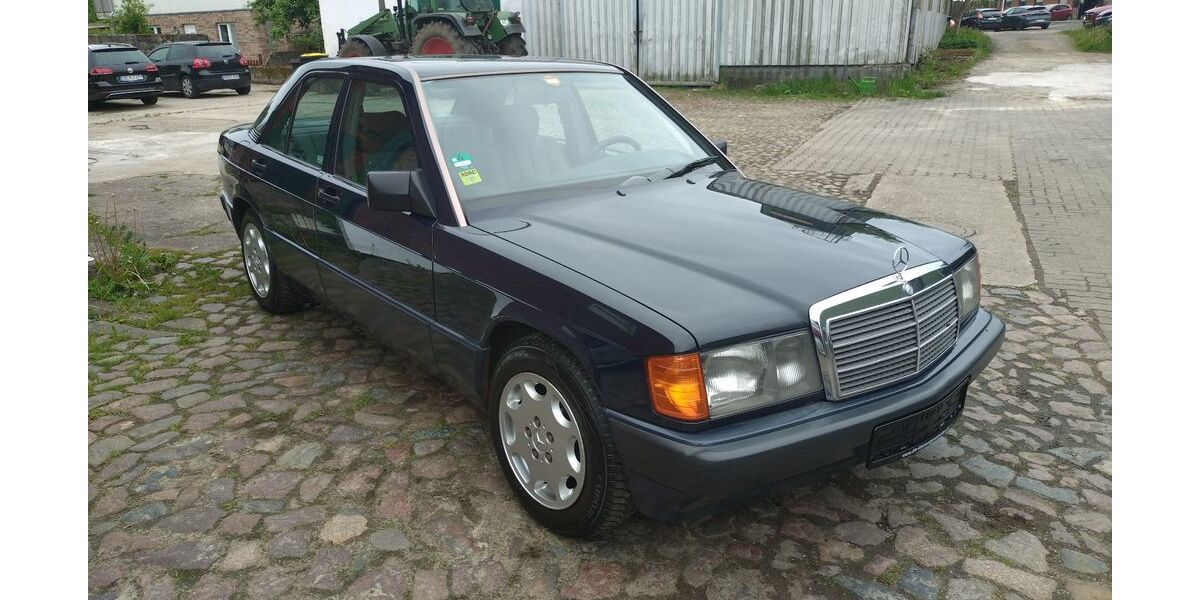 Mercedes-Benz 190 239.538 km 2.650 &euro; Elmenhorst 23869