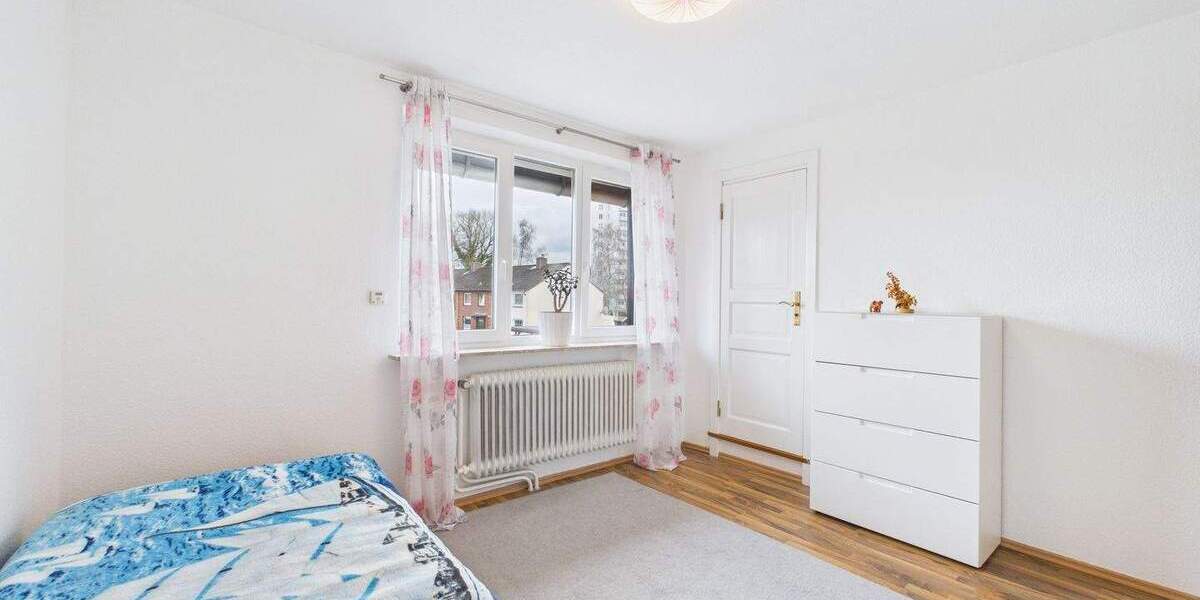 Reihenendhaus Bad Oldesloe - 4 Zimmer, 102 m&sup2;, 310.000&euro; | Angebot:25772780