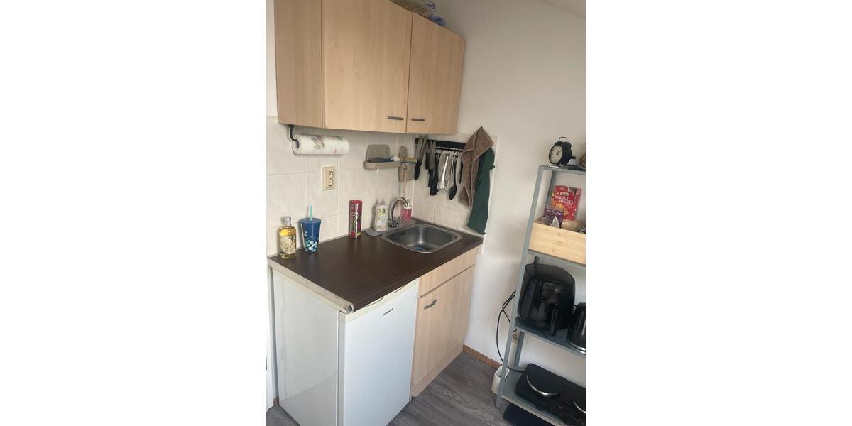 Etagenwohnung Hamburg Altona-Nord - 1 Zimmer, 16 m&sup2;, 630&euro; | Angebot:25546431