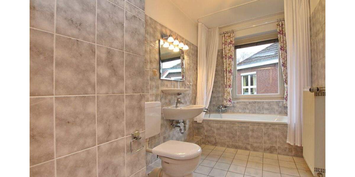 Etagenwohnung Hamburg-Poppenbüttel Poppenbüttel - 2 Zimmer, 81 m&sup2;, 377.000&euro; | Angebot:25770088