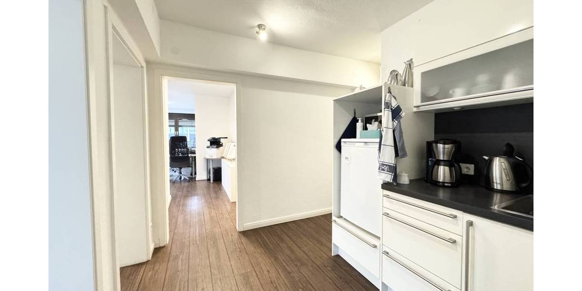Gewerbeobjekt Hamburg / Altstadt Hamburg-Altstadt - 4 Zimmer, 73 m&sup2;, 1.895&euro; | Angebot:26037493