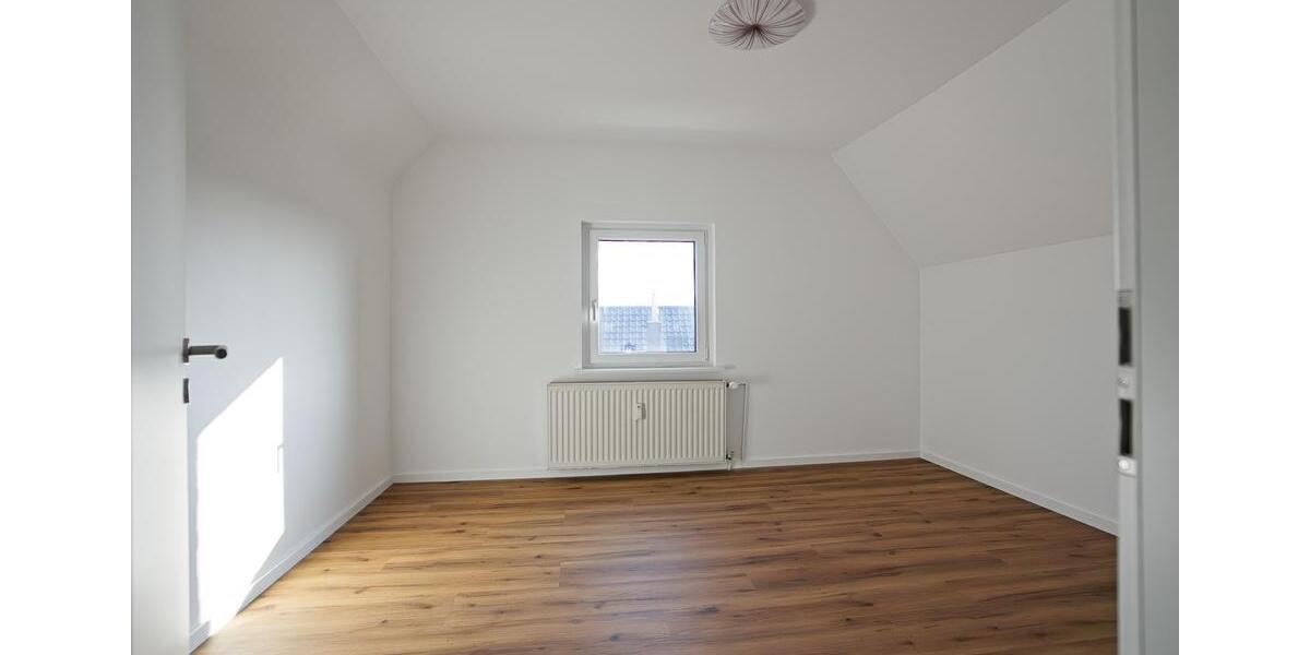 Maisonettenwohnung Trittau - 4 Zimmer, 101 m&sup2;, 1.300&euro; | Angebot:25926251