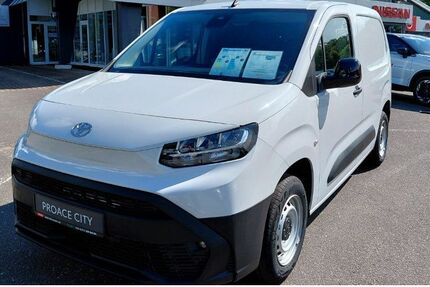 Toyota Proace City 1.692 km 23.180 &euro; Kaltenkirchen 24568