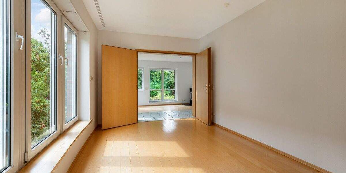 Einfamilienhaus Hamburg Rahlstedt - 6 Zimmer, 262 m&sup2;, 1.150.000&euro; | Angebot:25743560