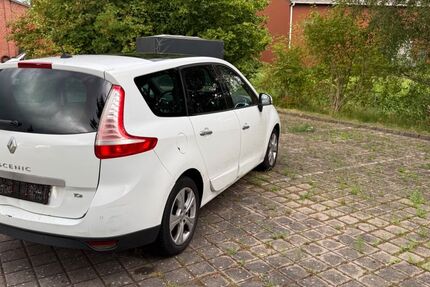 Renault Scenic 181.006 km 2.800 &euro; Hamburg 21129