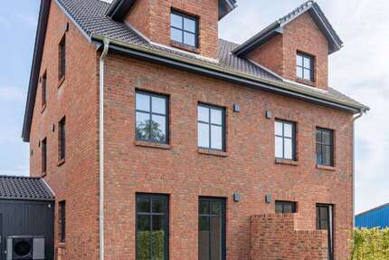 Haus Seestermühe - 4.5 Zimmer, 142 m&sup2;, 2.200&euro; | Angebot:25404366