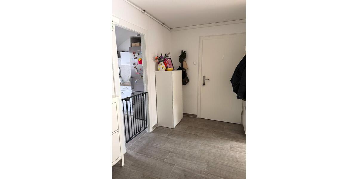 Dachgeschoßwohnung Pinneberg - 3 Zimmer, 63 m&sup2;, 750&euro; | Angebot:25963515