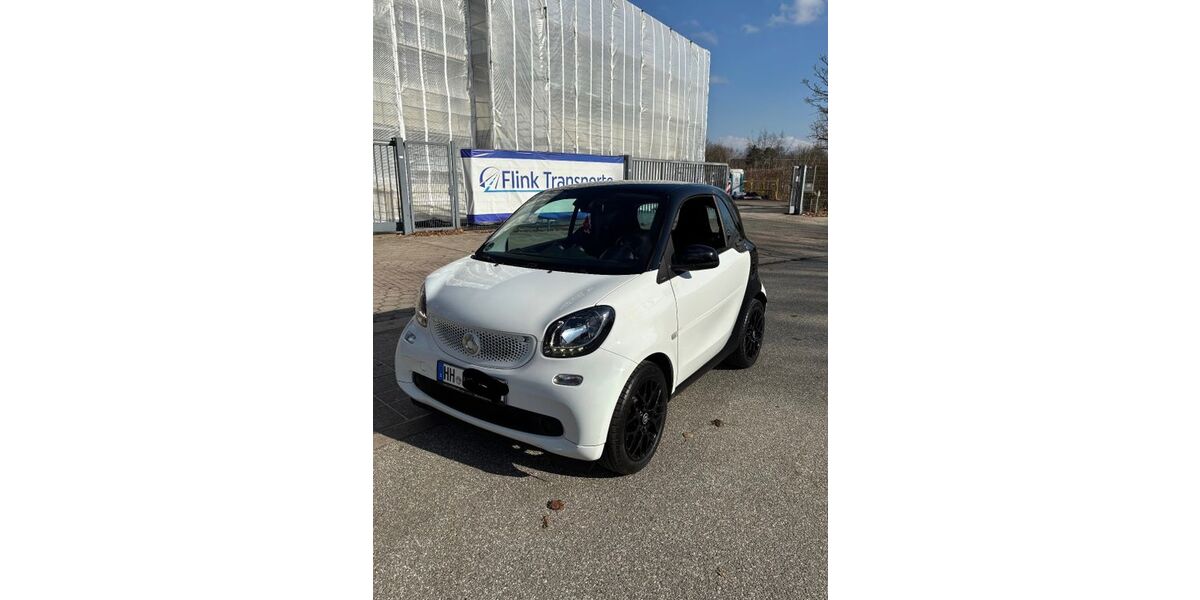 Smart ForTwo 111.650 km 9.800 &euro; Hamburg 20537