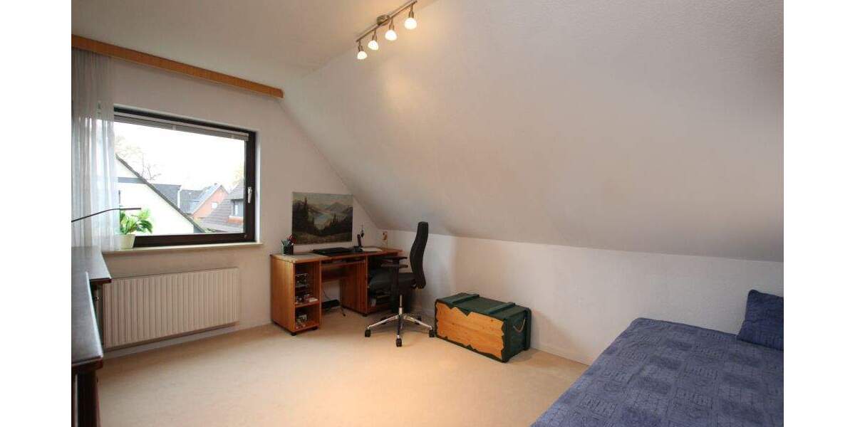 Einfamilienhaus Hamburg-Poppenbüttel Poppenbüttel - 5 Zimmer, 122 m&sup2;, 625.000&euro; | Angebot:25674912