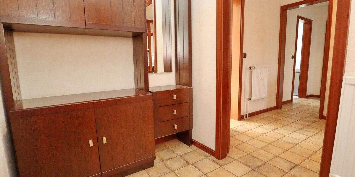 Etagenwohnung Halstenbek - 3 Zimmer, 95 m&sup2;, 349.000&euro; | Angebot:25743539