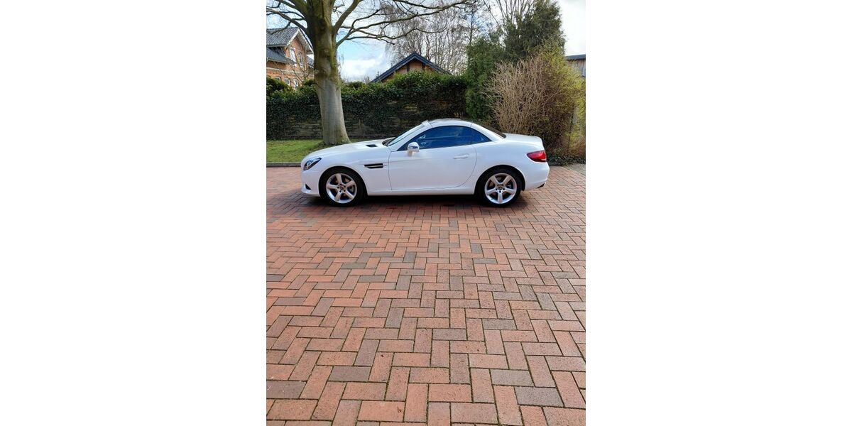 Mercedes-Benz SLC 180 23.977 km 28.900 &euro; Hamburg 21037
