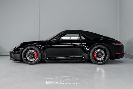 Porsche 992 14.290 km 155.992 &euro; Hamburg 22339