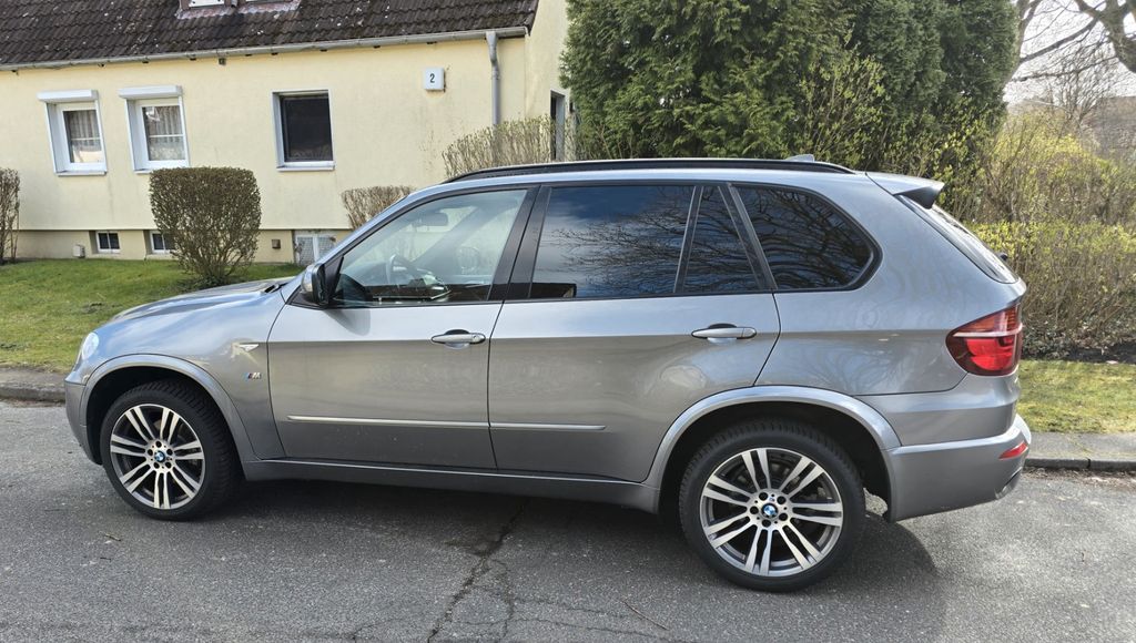 BMW X5 129.000 km 17.600 &euro; Hamburg 22417