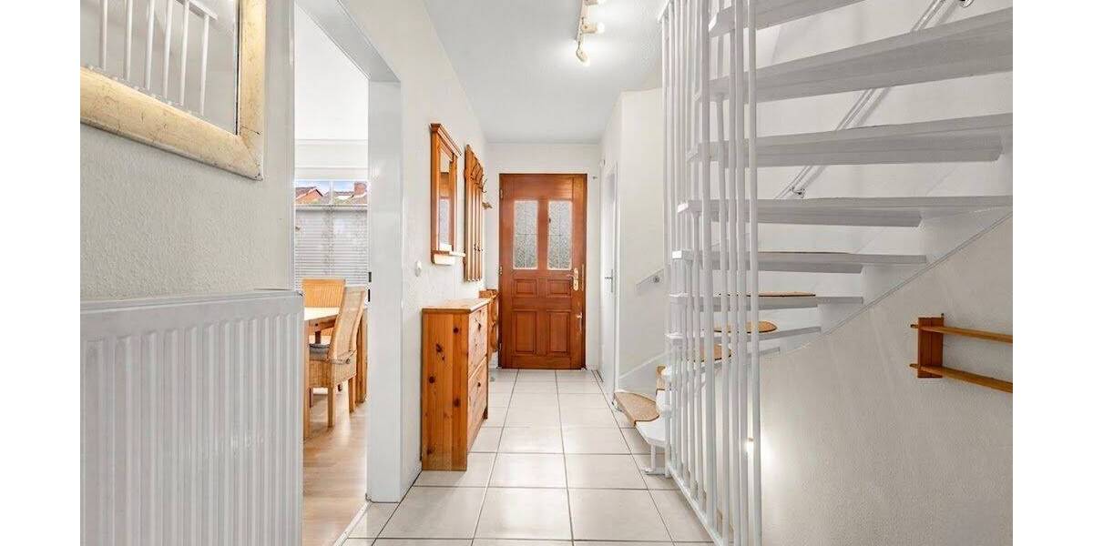 Reihenendhaus Norderstedt / Garstedt Garstedt - 4 Zimmer, 92 m&sup2;, 410.000&euro; | Angebot:26796804