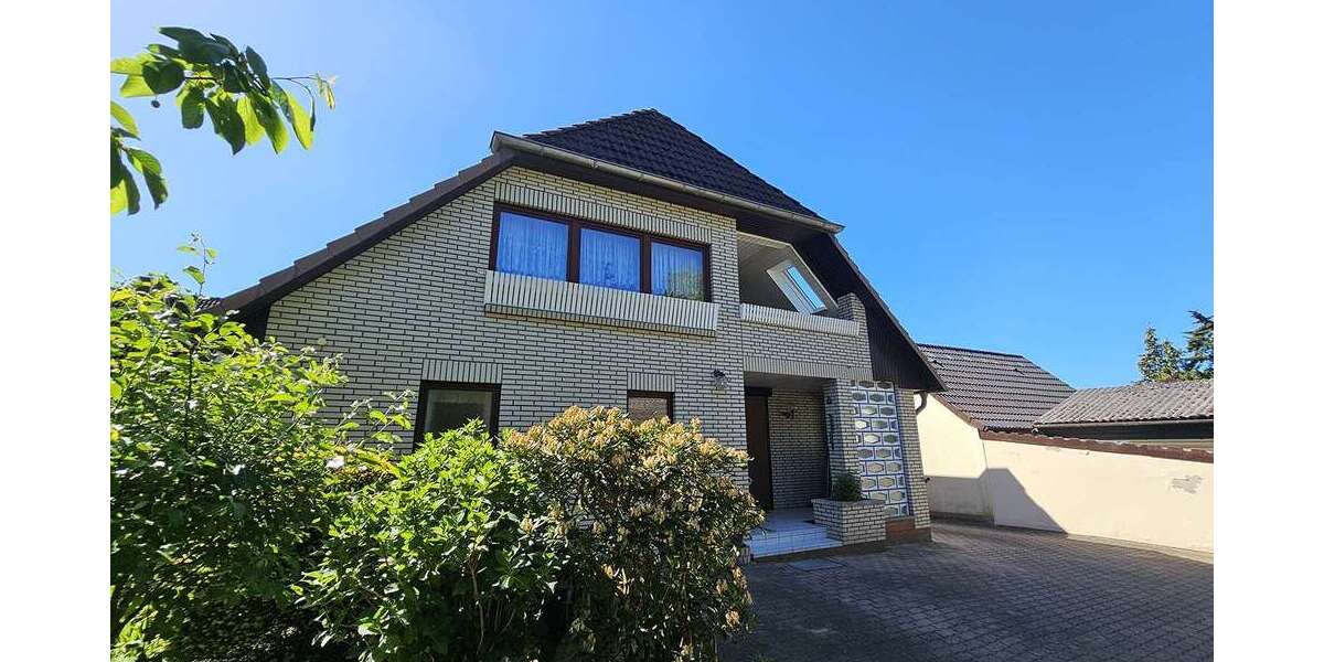 Einfamilienhaus Glinde - 12 Zimmer, 315 m&sup2;, 550.000&euro; | Angebot:26778828