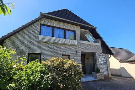 Haus Glinde - 12 Zimmer, 315 m&sup2;, 550.000&euro; | Angebot:26778828