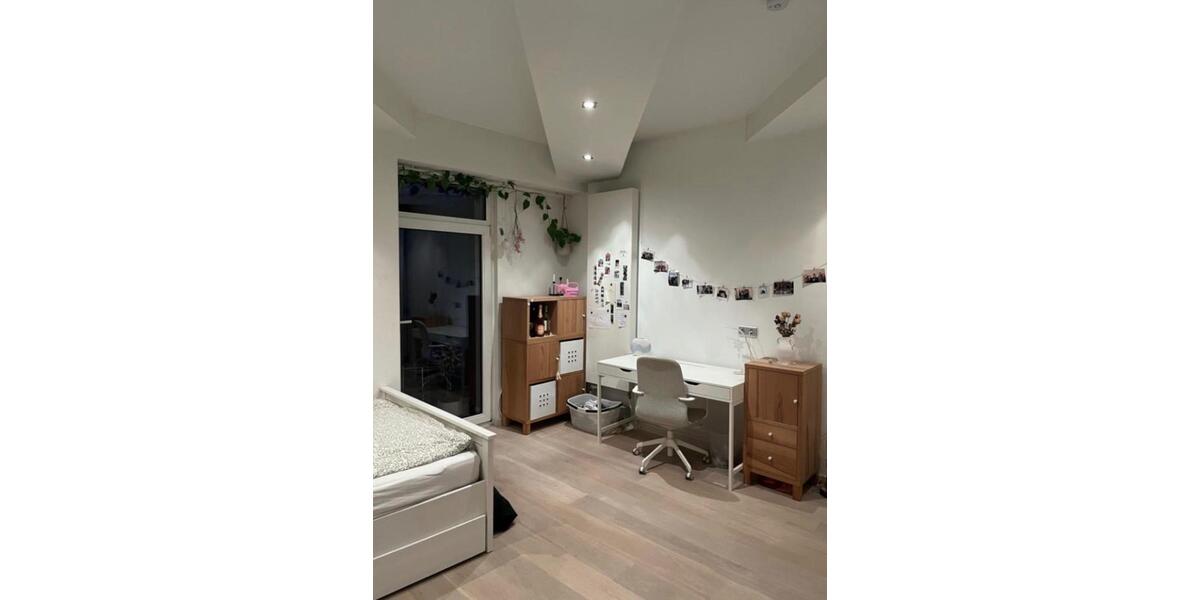 Etagenwohnung Hamburg Hohenfelde - 1 Zimmer, 18 m&sup2;, 760&euro; | Angebot:24743195