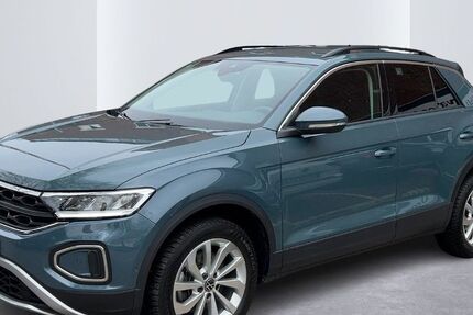 VW T-Roc 38.820 km 27.888 &euro; Hamburg 22303