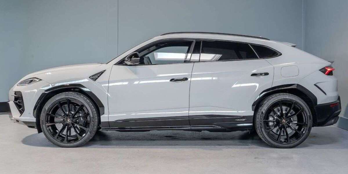 Lamborghini Urus 6.500 km 321.181 &euro; Hamburg 22339