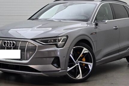 Audi e-tron 62.882 km 32.890 &euro; Bargteheide 22941