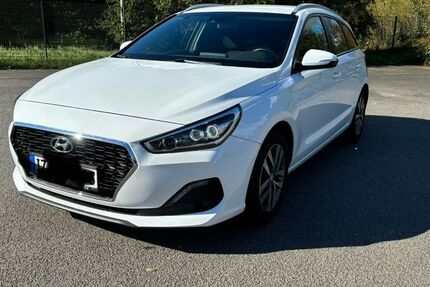Hyundai i30 83.700 km 13.500 &euro; Horst 25358