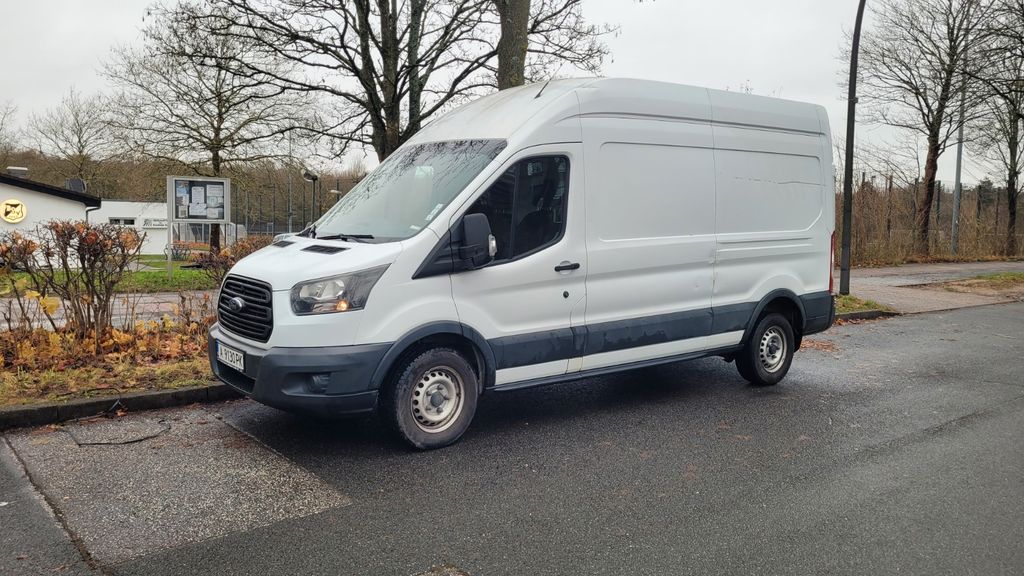 Ford Transit 135.846 km 10.750 &euro; Hamburg 22309