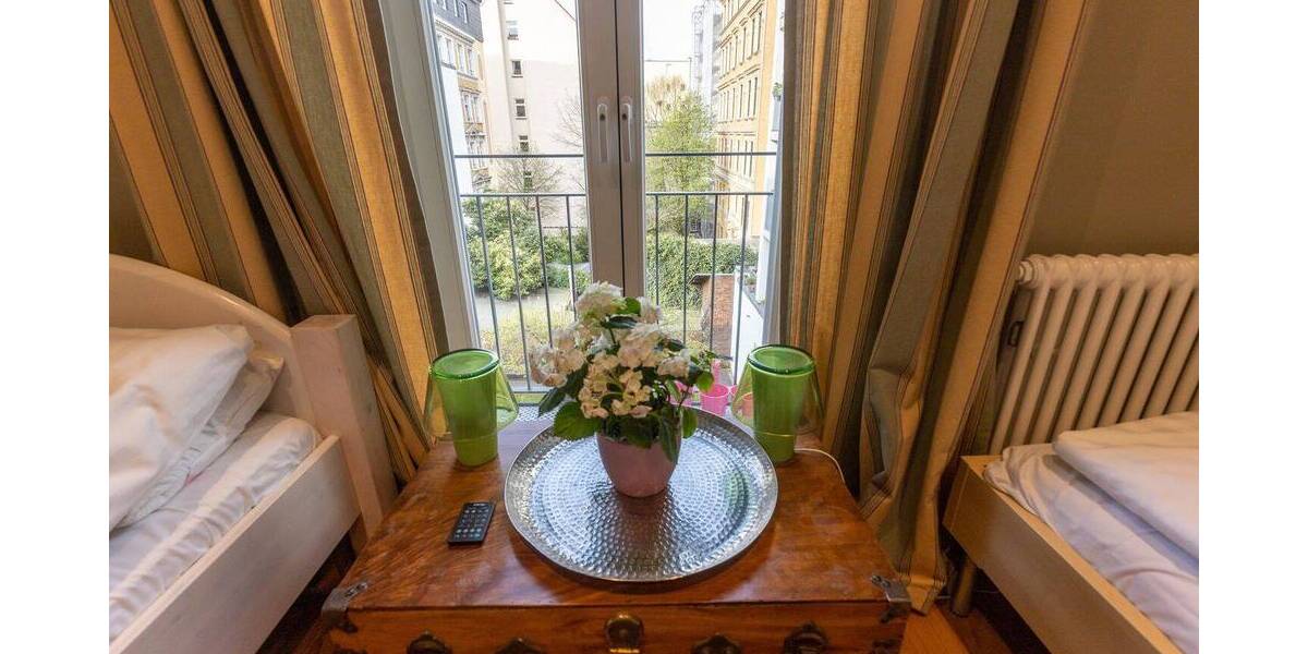 Etagenwohnung Hamburg St. Georg - 5 Zimmer, 151 m&sup2;, 4.250&euro; | Angebot:26797849