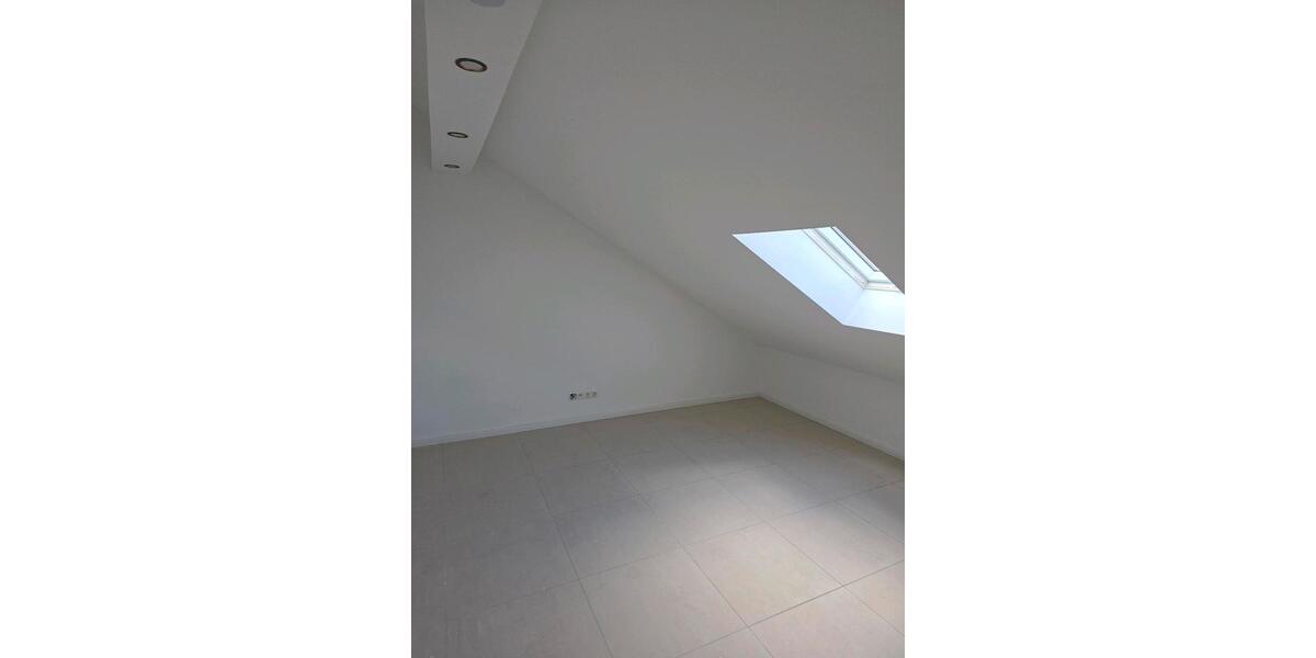 Dachgeschoßwohnung Norderstedt Friedrichsgabe - 3 Zimmer, 84 m&sup2;, 1.790&euro; | Angebot:25948582