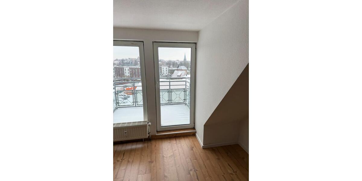 Maisonettenwohnung Grünendeich - 3 Zimmer, 117 m&sup2;, 150.000&euro; | Angebot:24812038