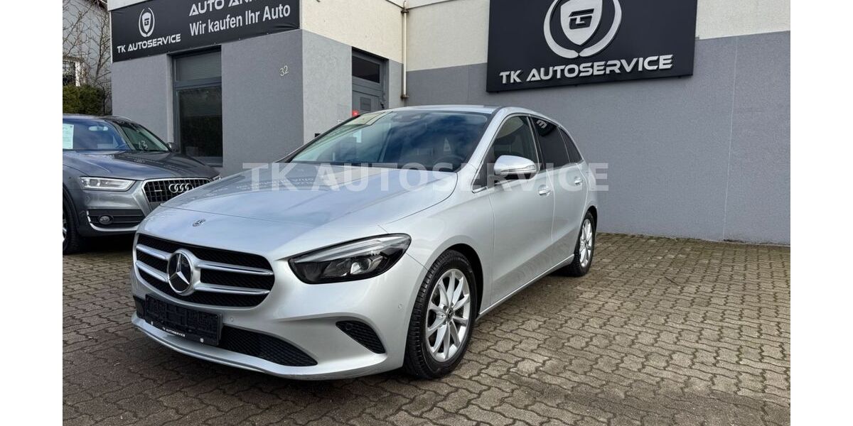Mercedes-Benz B 180 156.170 km 17.700 &euro; Kummerfeld 25495