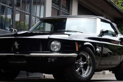Ford Mustang 48.964 km 31.900 &euro; Hamburg 22179