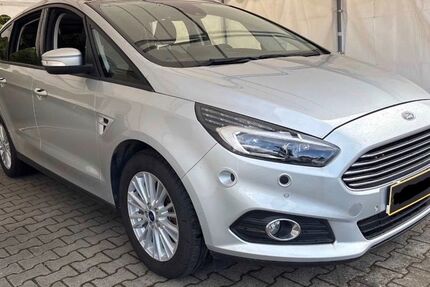 Ford S-Max 95.000 km 8.990 &euro; hamburg 22047