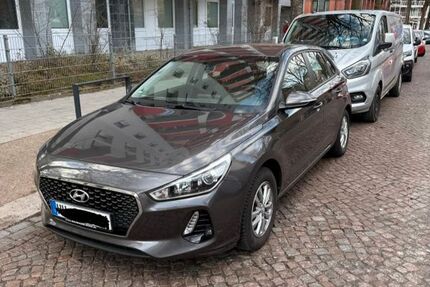 Hyundai i30 39.500 km 12.900 &euro; Hamburg 20146