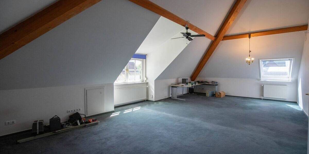 Einfamilienhaus Moorrege - 4 Zimmer, 212 m&sup2;, 2.000&euro; | Angebot:26796955