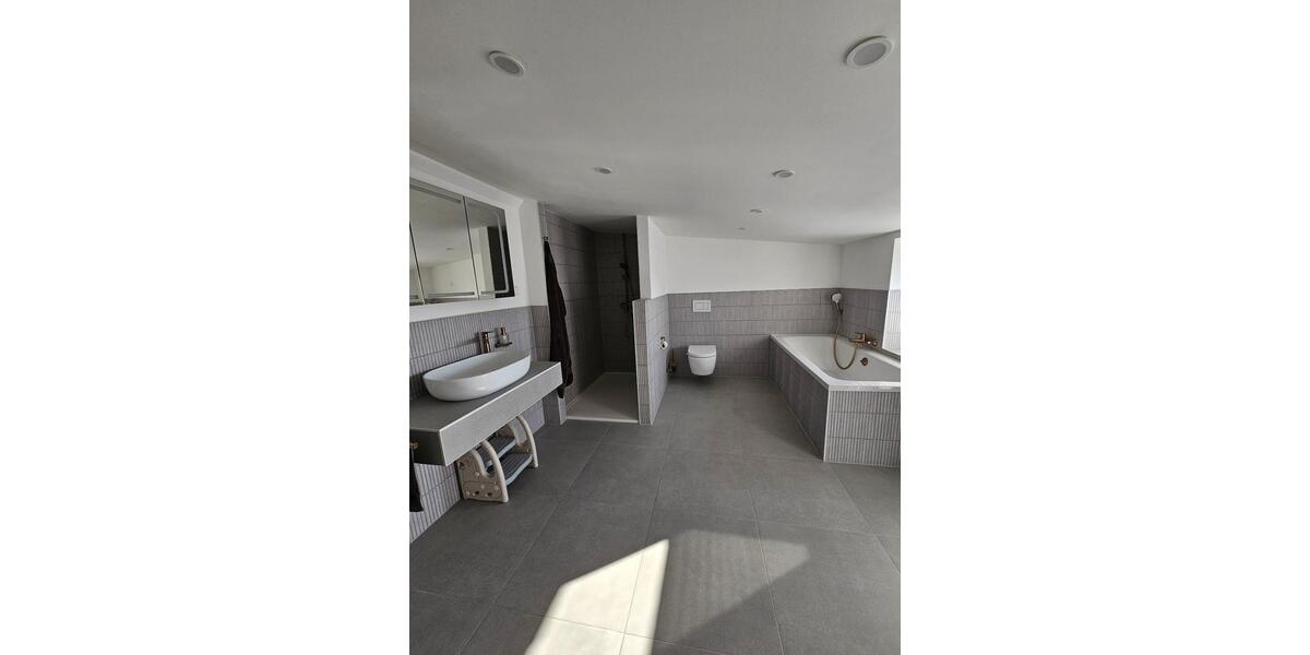 Einfamilienhaus Elmshorn - 7 Zimmer, 210 m&sup2;, 779.000&euro; | Angebot:25850586