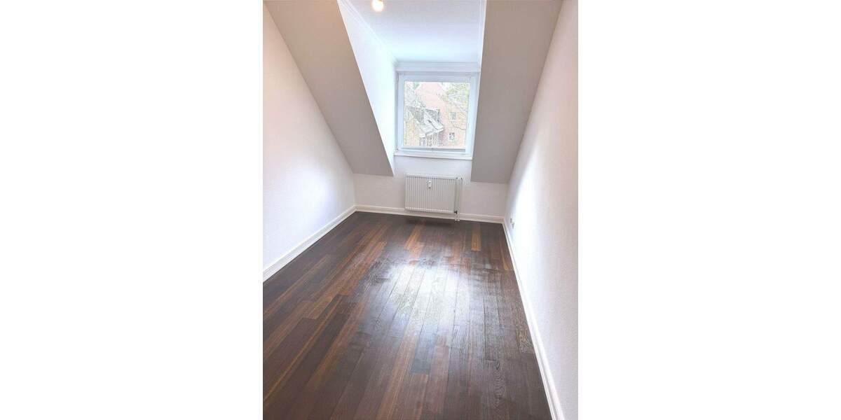 Etagenwohnung Hamburg Rissen - 3 Zimmer, 94 m&sup2;, 350.000&euro; | Angebot:25696604