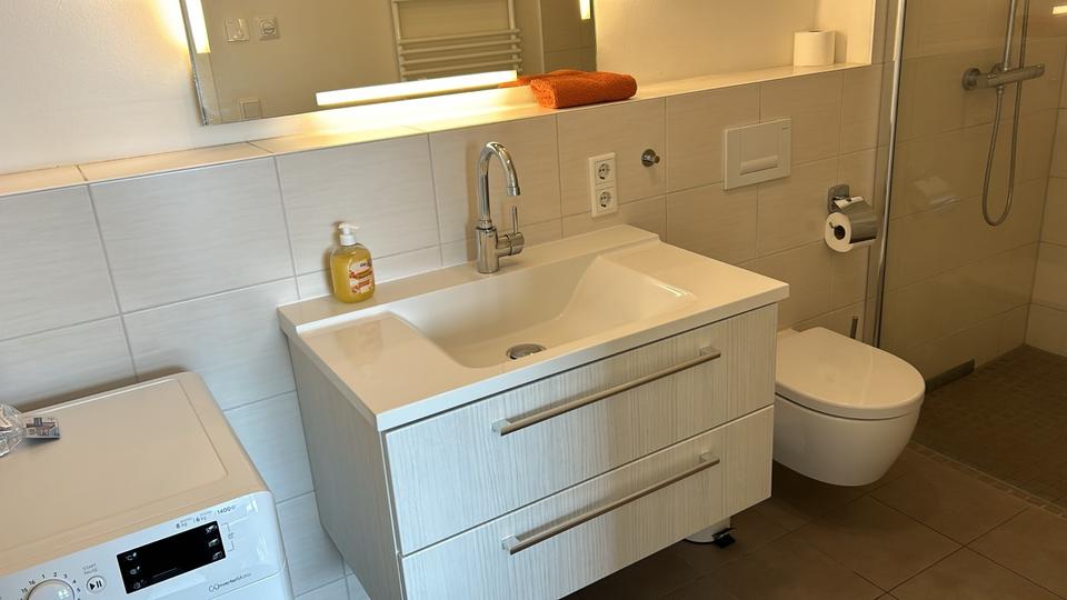 Etagenwohnung Hamburg Hamburg-Mitte - 2 Zimmer, 70 m&sup2;, 2.500&euro; | Angebot:26026006