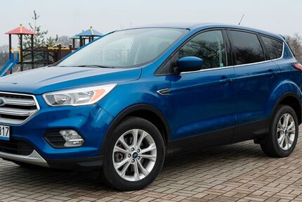 Ford Escape 96.500 km 15.999 &euro; Hamburg 22117