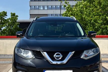 Nissan X-Trail 98.500 km 13.500 &euro; Hamburg 22159